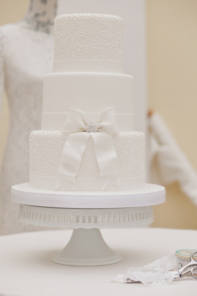 An Oscar winning wedding needs an Oscar winning cake such as GC Couture's 'Racquel' cake, £1100.